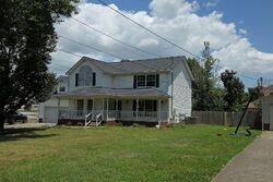  Moorhill Ave