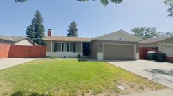  Edgebrook Dr