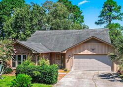  Laurelwood Ln