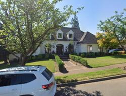  Surrey Ln