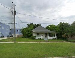  E Gadsden St