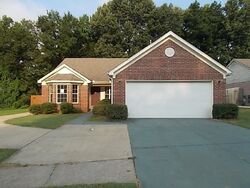  Hampton Manor Ln