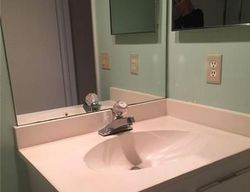  Oaks Clubhouse Dr Apt