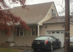  Willow St