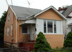  E 31st St