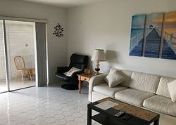  Washington St Apt 305