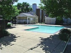  Whitehurst Dr Apt 13