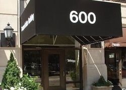  S Dearborn St Apt 211
