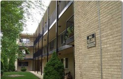  W Estes Ave Apt 3b