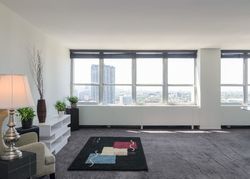  W Irving Park Rd Apt 