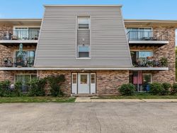  100th St Apt 102