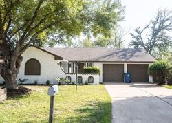  Hollybrook Ln