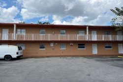  W 24th St Apt 123