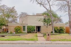  Coral Cove Dr