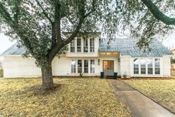  Lakeview Dr