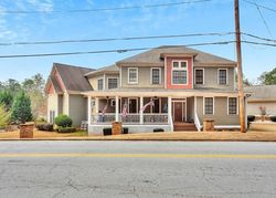  Fairway Dr