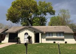  Fallen Oaks Dr