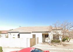  N 42nd Ln
