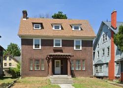  E 106th St