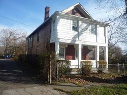  E 31st St