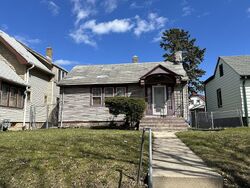  N 21st St